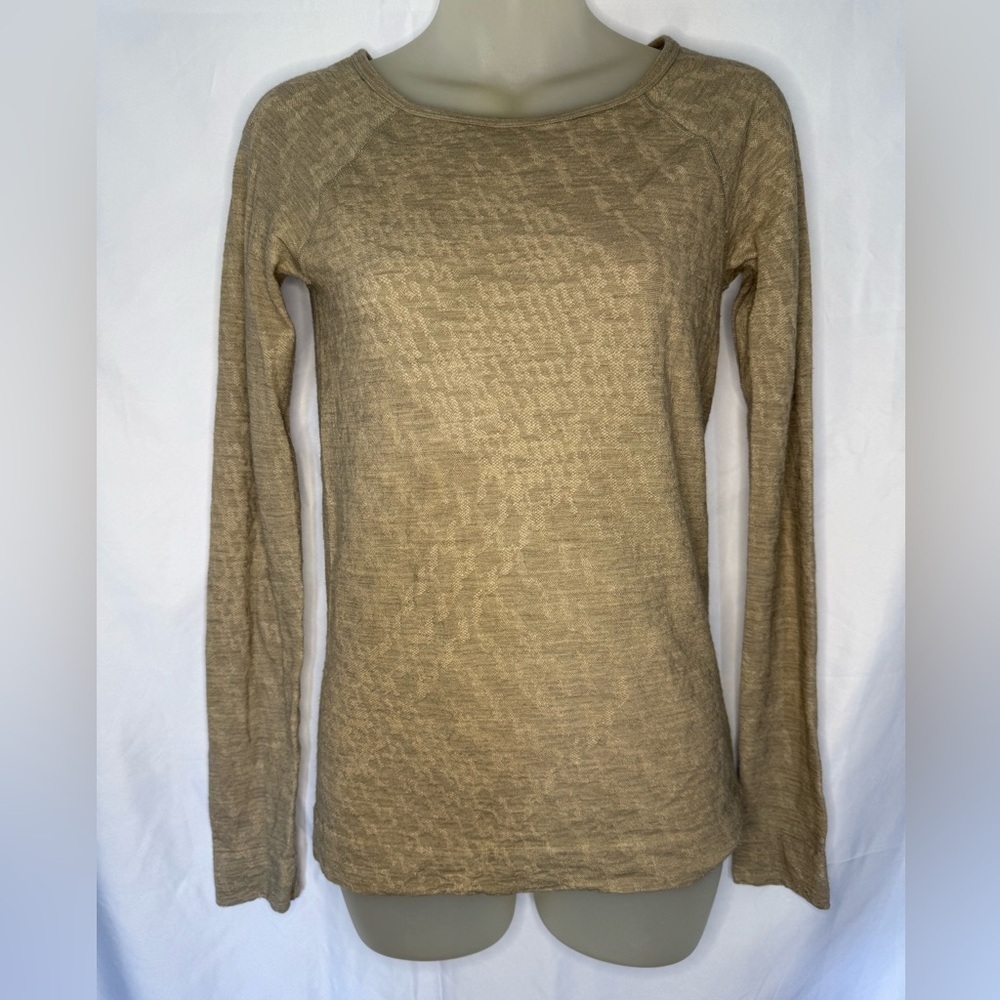 🏃‍♀️ Athleta Long Sleeve Performance Tee – Size XS – Effortlessly Active Vibes